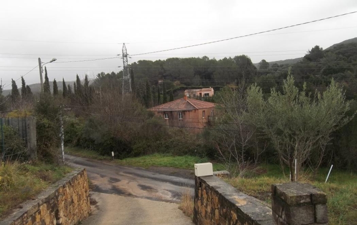 Domaine LODEVE 300 m2 550 000 € Domaine LODEVE 300 m2 550 000 €